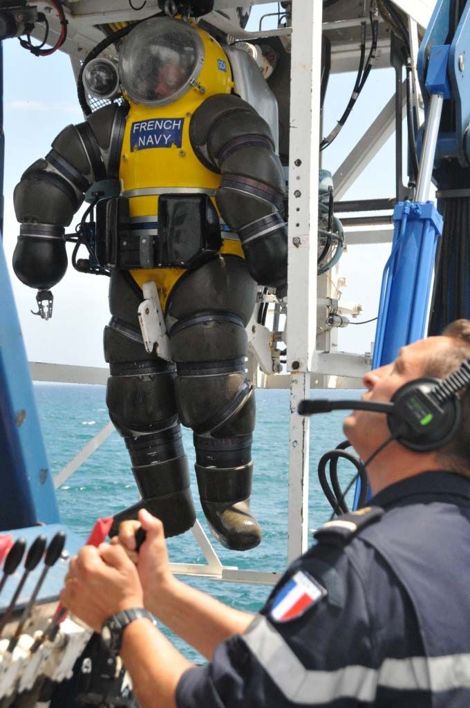 OceanWorks International Completes French Navy HARDSUIT™ ADS Refurbishment